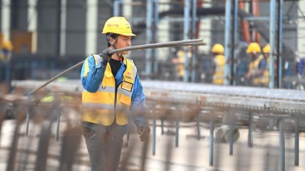 广州“十五五”规划纲要：重点突破国产化人工智能算力芯片适配、异构算力动态调度技术